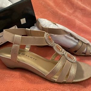 Gold sandal